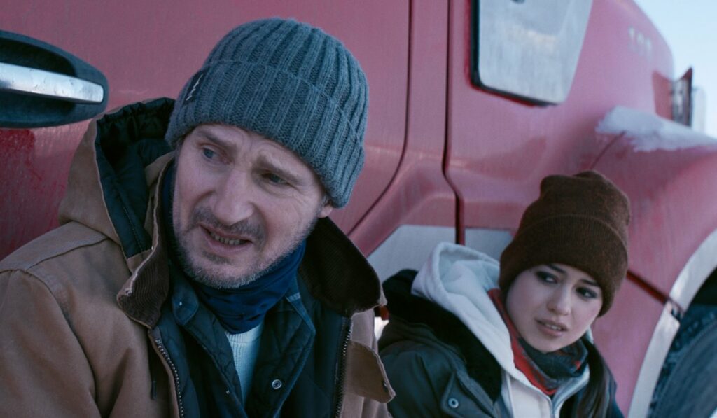 Recenzja Netflixa The Ice Road Film akcji Netflix Liama ​​Neesona