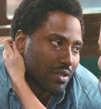 Thriller spiskowy, w którym abonenci Netflixa chwytają swoje miejsca 3 l intro 1628874105