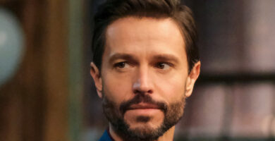 Jason Behr przedstawia scenę Supergirl, która sprawiła, że cała obsada Breaker stała się postacią – Exclusive 16 l intro 1630332614
