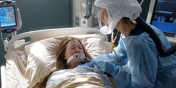 Grey's Anatomy Teddy sprawdza funkcje życiowe Meredith, ponieważ ma respirator z COVID
