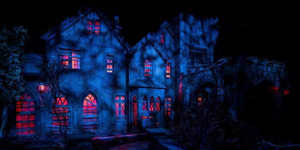 nawiedzony dom na wzgórzu nawiedzony labirynt w uniwersalnych studiach orlando halloweenowe noce grozy