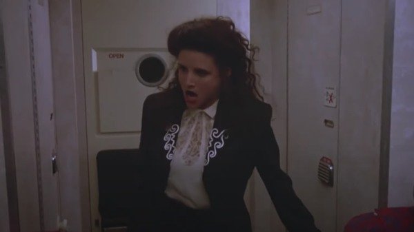 Elaine w odcinku Seinfelda "Lotnisko”