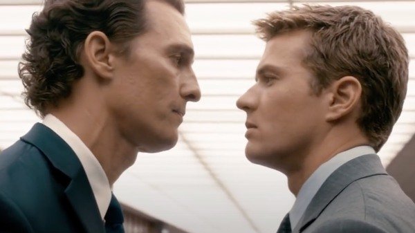 Matthew McConaughey w filmie Prawnik Lincolna