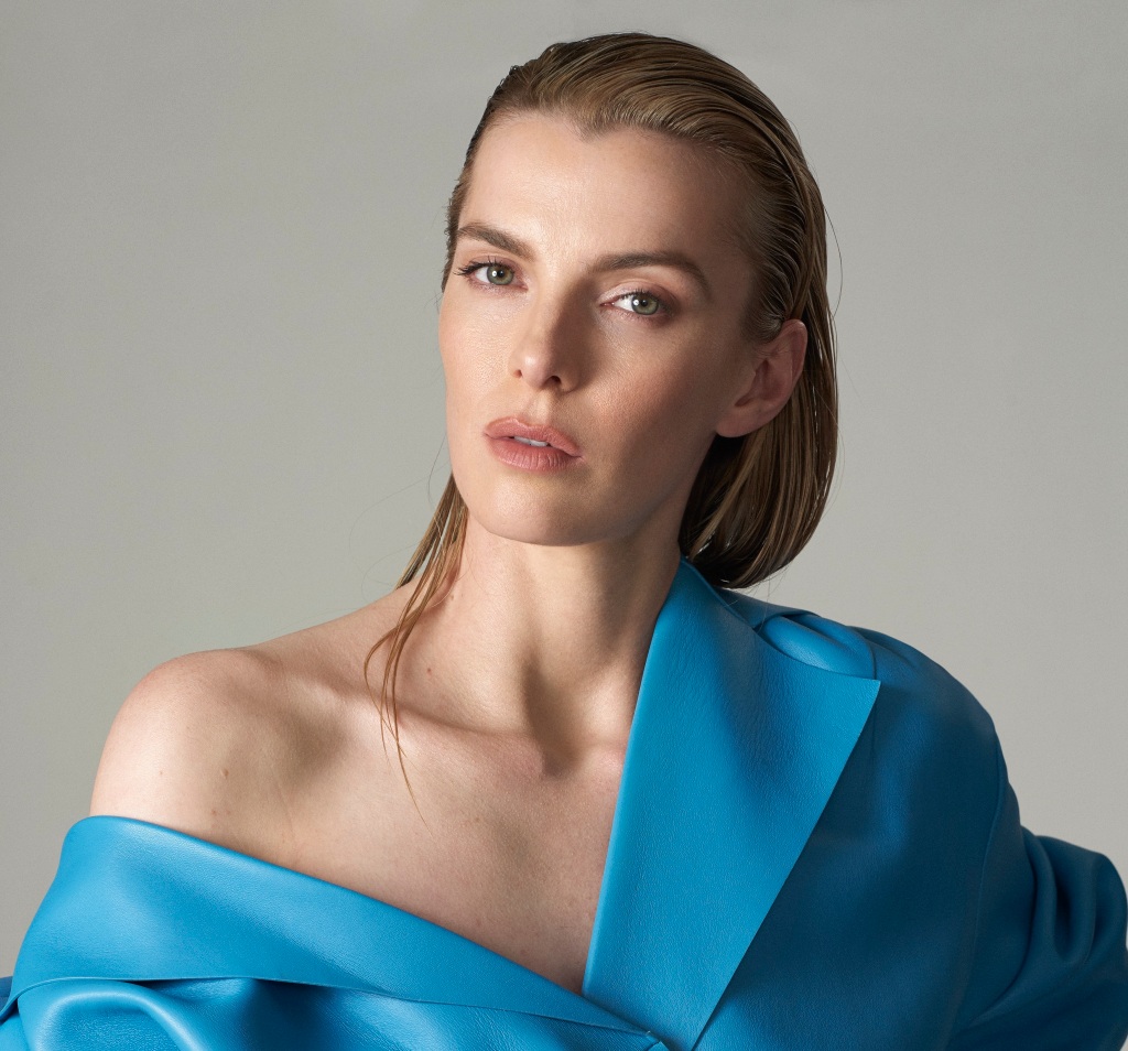 Betty Gilpin