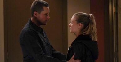 Tracy Spiridakos z Chicago PD i Jesse Lee Soffer rozbijaja