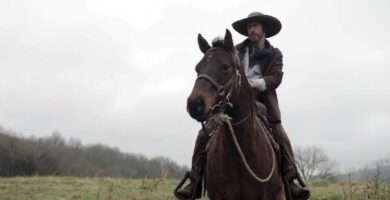 "Old Henry” Recenzja Festiwalu Filmowego w Wenecji: Tim Blake Nelson zabija w kiepskim hołdzie klasycznym westernom 24 dskWbp3A