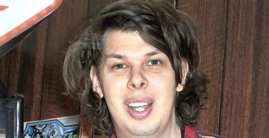 Matty Cardarople Potrawy o poznawaniu rdzennej kultury poprzez psy rezerwacyjne - na wyłączność 28 l intro 1631935796