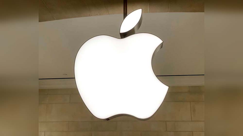apple logo blur