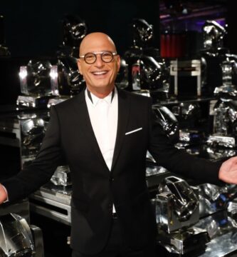 Howie Mandel Headshot