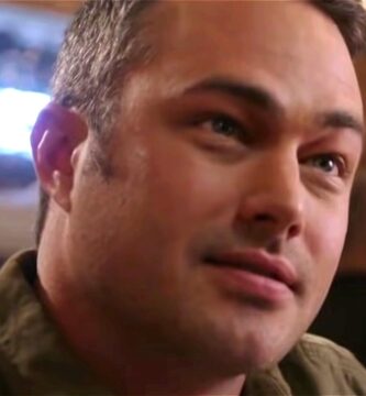 Najlepszy moment gwiezdny z Chicago Fire Season 10 3 l intro 1648686996