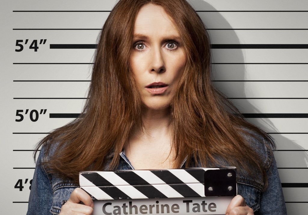 Kristian Smith, szef Netflix "Hard Cell”, opowiada o zmianach tonalnych w komedii Catherine Tate; Ujawnia adaptację Michaela Morpurgo 1 Hard Cell SOP Final 1 e1649694349364