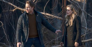 Josh Dallas and Melissa Roxburgh in Manifest