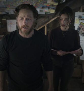 Manifestowy sezon 4 ma "idealne zakończenie”, mówi Josh Dallas — plus, Intel o mocy Zeke'a i powrocie Cala 3 Manifest Season 4 Ben and Olive